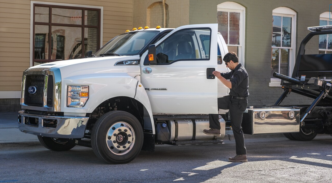 2023 Ford F-650 & F-750 | Alberta Upfitting and Fleet Management with Ford Pro Telematics and Data Services