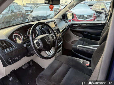 2017 Dodge Grand Caravan SXT 1