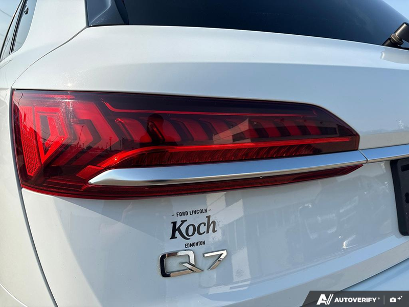 USED 2021 Audi Q7 Technik 55 TFSI quattro - White Exterior - $38,976 - Stock #E60245A - VIN WA1WXAF74MD041093 - Photo 11
