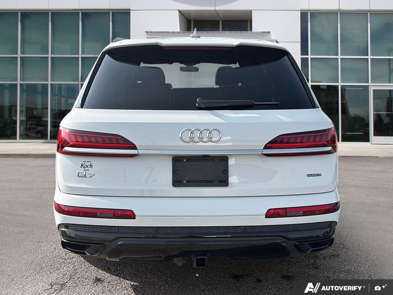 USED 2021 Audi Q7 Technik 55 TFSI quattro - White Exterior - $38,976 - Stock #E60245A - VIN WA1WXAF74MD041093 - Photo 5