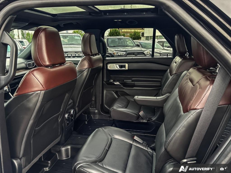 USED 2022 Ford Explorer Platinum - Agate Black Exterior / EBONY LEATHER-TRIM Interior - $40,976 - Stock #E60373A - VIN 1FM5K8HC0NGB13292 - Photo 23