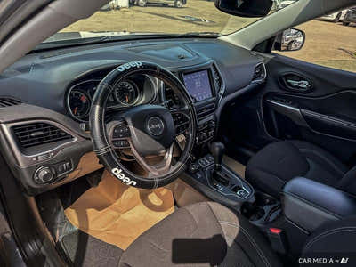 2022 Jeep Cherokee Sport 1