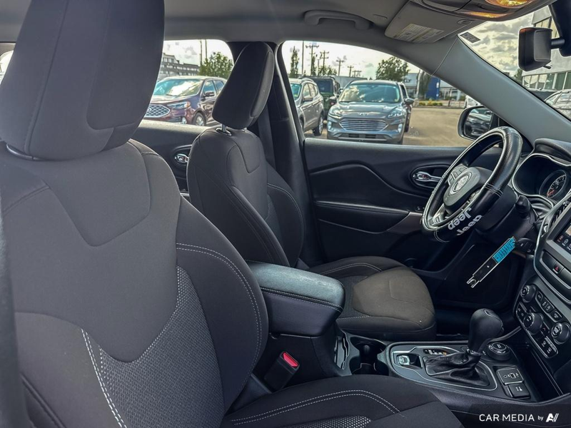 USED 2022 Jeep Cherokee Sport - Gray Exterior - $28,796 - Stock #E50109B - VIN 1C4PJMAB7ND538892 - Photo 22