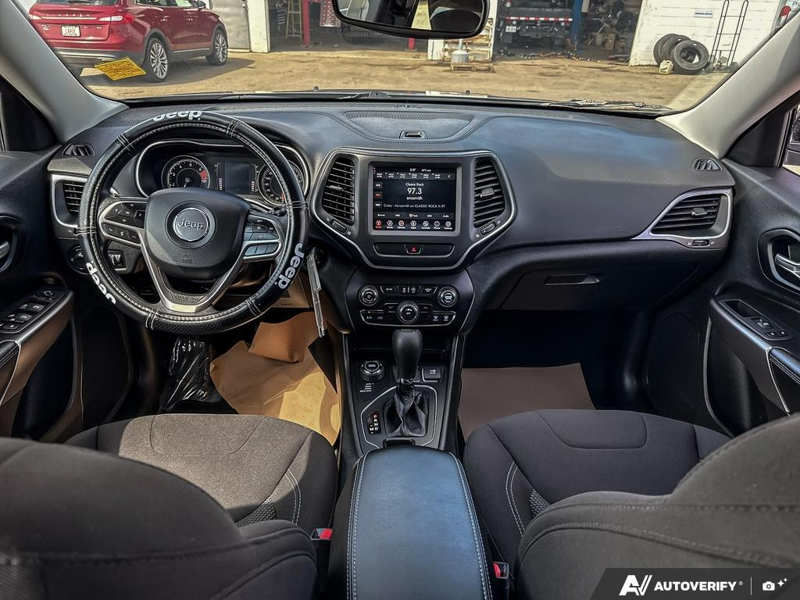 USED 2022 Jeep Cherokee Sport - Grey Exterior / BLACK, CLOTH BUCKET SEATS Interior - $25,976 - Stock #E50109B - VIN 1C4PJMAB7ND538892 - Photo 24