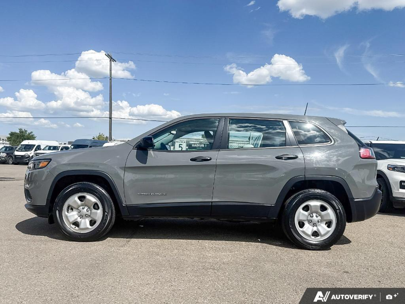USED 2022 Jeep Cherokee Sport - Grey Exterior / BLACK, CLOTH BUCKET SEATS Interior - $25,976 - Stock #E50109B - VIN 1C4PJMAB7ND538892 - Photo 3