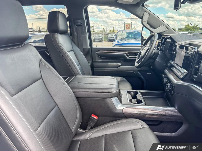 USED 2024 Chevrolet Silverado 2500HD LTZ - Pearl White Exterior - $87,925 - Stock #E60648A - VIN 1GC4YPEY2RF161994 - Photo 22