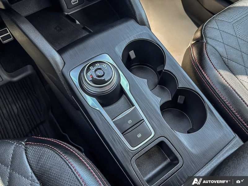 USED 2024 Ford Escape ST-Line Elite - Vapor Blue Exterior - $39,997 - Stock #E41165A - VIN 1FMCU9PA2RUB00753 - Photo 18