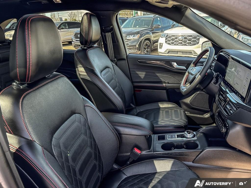 USED 2024 Ford Escape ST-Line Elite - Vapor Blue Exterior - $39,997 - Stock #E41165A - VIN 1FMCU9PA2RUB00753 - Photo 22
