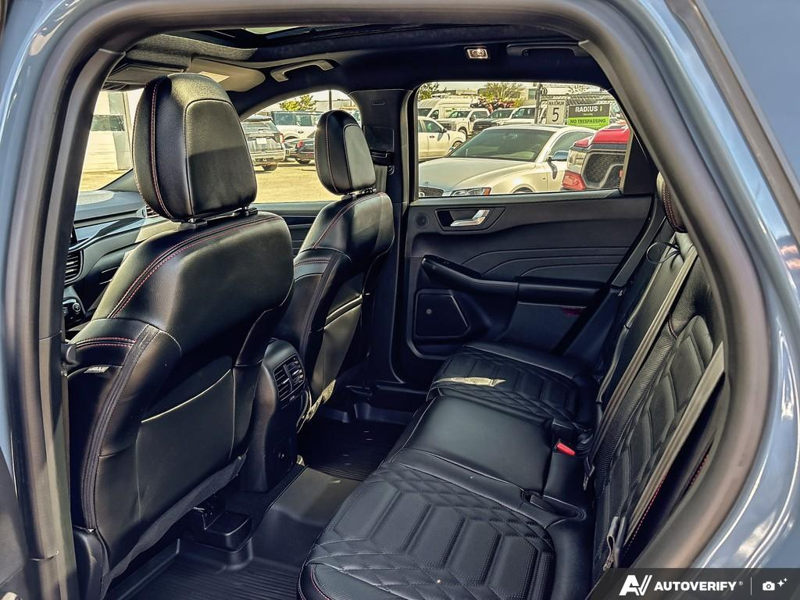 USED 2024 Ford Escape ST-Line Elite - Vapor Blue Exterior - $39,997 - Stock #E41165A - VIN 1FMCU9PA2RUB00753 - Photo 23