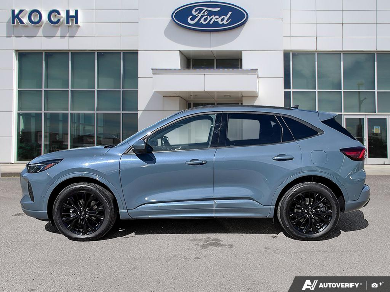 USED 2024 Ford Escape ST-Line Elite - Vapor Blue Exterior - $39,997 - Stock #E41165A - VIN 1FMCU9PA2RUB00753 - Photo 3