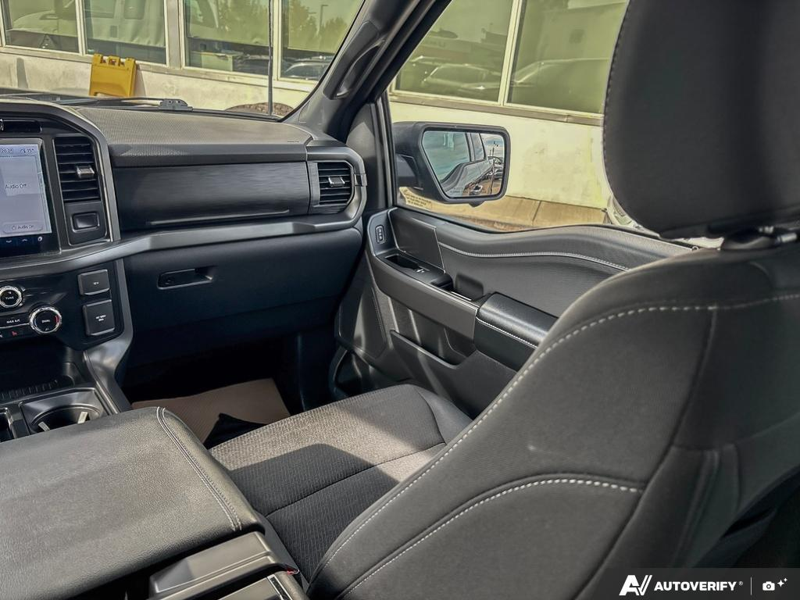 USED 2024 Ford F-150 XLT - Agate Black Metallic Exterior / BLACK, UNIQUE SPORT CLOTH 40/CONSOLE/40 FRONT-SEATS Interior - $57,950 - Stock #EP4783 - VIN 1FTFW3LDXRFB41256 - Photo 25