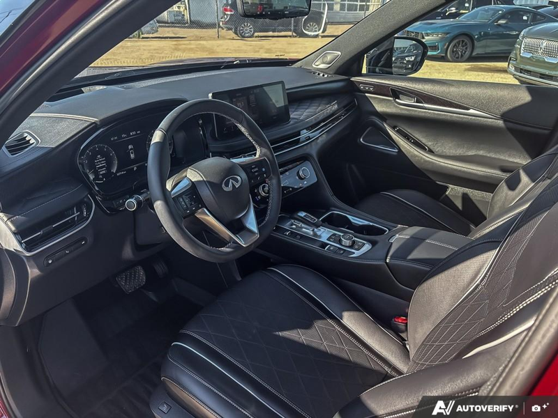 USED 2024 INFINITI QX60 Autograph - Red Exterior - $54,984 - Stock #E60689A - VIN 5N1DL1HU2RC354583 - Photo 13