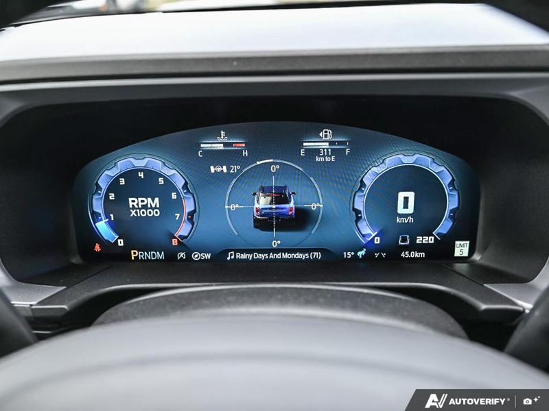 NEW 2025 Ford Bronco Sport Badlands - Carbonized Grey Metallic Exterior / DARK SPACE GREY LEATHER Interior - $45,934 - Stock #E51375 - VIN 3FMCR9DA8SRF75360 - Photo 15