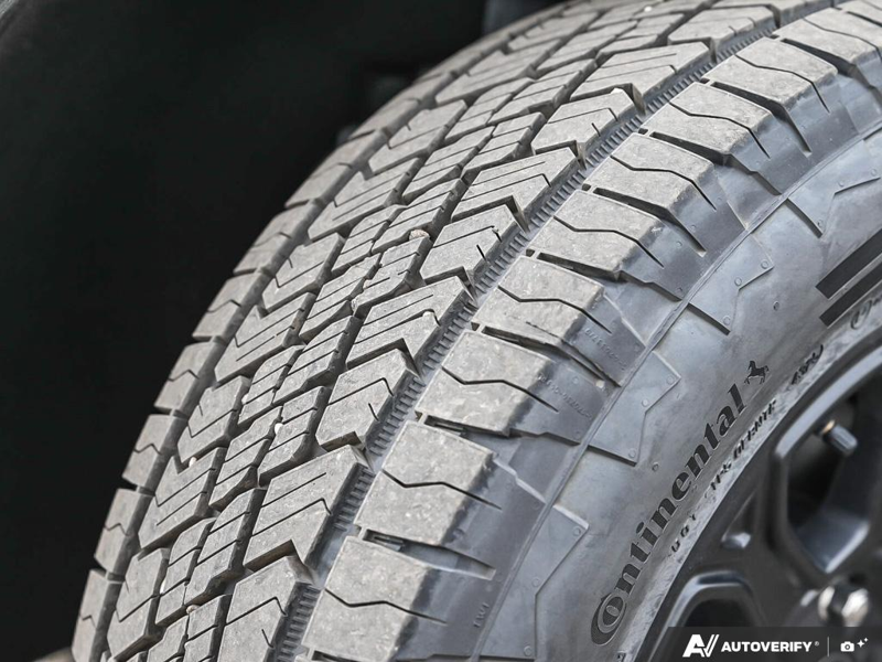 NEW 2025 Ford Bronco Sport Badlands - Carbonized Grey Metallic Exterior / DARK SPACE GREY LEATHER Interior - $45,934 - Stock #E51375 - VIN 3FMCR9DA8SRF75360 - Photo 7
