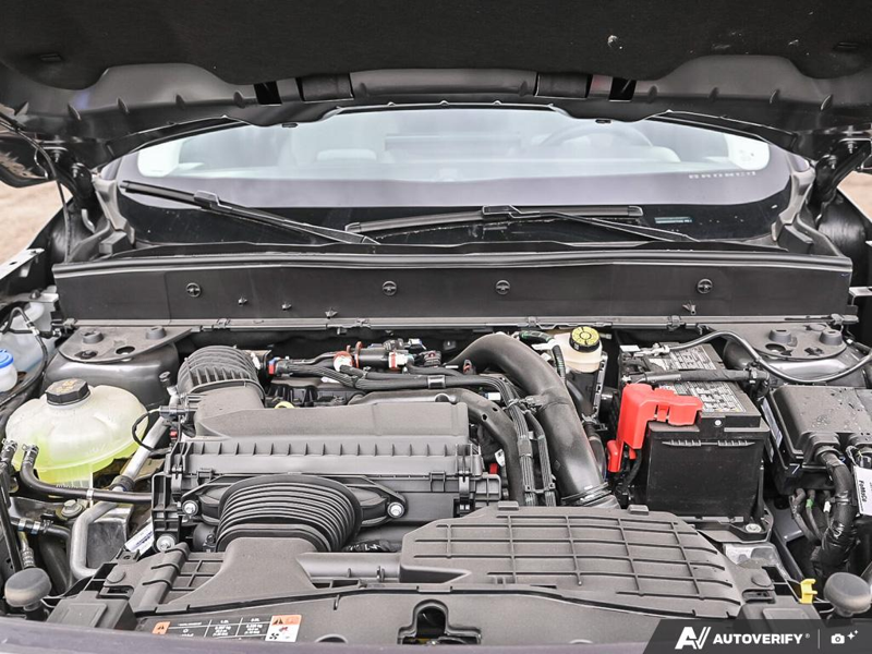 NEW 2025 Ford Bronco Sport Badlands - Carbonized Grey Metallic Exterior / DARK SPACE GREY LEATHER Interior - $45,934 - Stock #E51375 - VIN 3FMCR9DA8SRF75360 - Photo 8