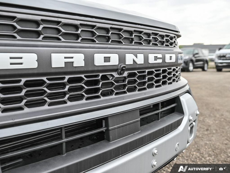 NEW 2025 Ford Bronco Sport Badlands - Carbonized Grey Metallic Exterior / DARK SPACE GREY LEATHER Interior - $45,934 - Stock #E51375 - VIN 3FMCR9DA8SRF75360 - Photo 9