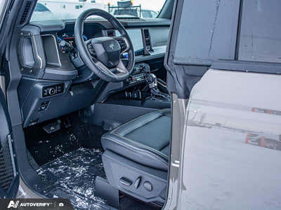 2025 Ford Bronco Badlands 1