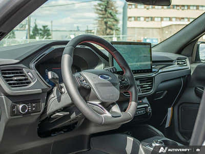 2025 Ford Escape ST-Line 1