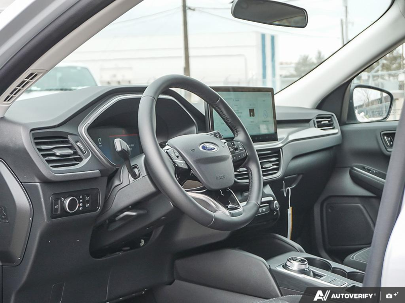 NEW 2025 Ford Escape Active - Space Silver Metallic Exterior / EBONY CLOTH Interior - $37,043 - Stock #E50420 - VIN 1FMCU9GN1SUA76860 - Photo 13