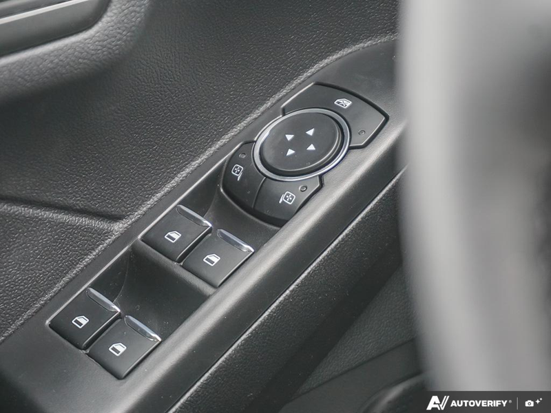 NEW 2025 Ford Escape Active - Space Silver Metallic Exterior / EBONY CLOTH Interior - $37,043 - Stock #E50420 - VIN 1FMCU9GN1SUA76860 - Photo 17