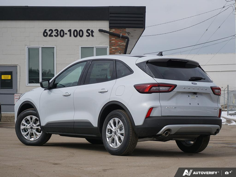 NEW 2025 Ford Escape Active - Space Silver Metallic Exterior / EBONY CLOTH Interior - $37,043 - Stock #E50420 - VIN 1FMCU9GN1SUA76860 - Photo 4