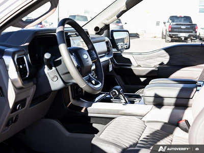 2025 Ford F-150 Platinum 1