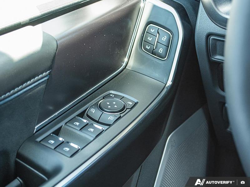 NEW 2025 Ford F-150 Platinum - Star White Tri-coat Metallic Exterior / BLACK LEATHER Interior - $112,219 - Stock #E51073 - VIN 1FTFW7L81SFB46832 - Photo 17