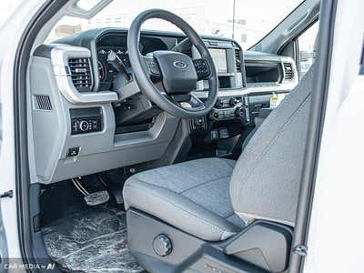 2025 Ford F-350 Super Duty XL