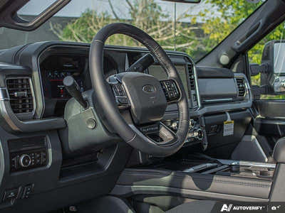 2025 Ford F-350 Super Duty Platinum 1