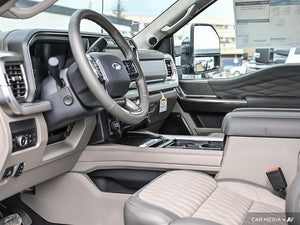 2025 Ford F-350 Super Duty Platinum