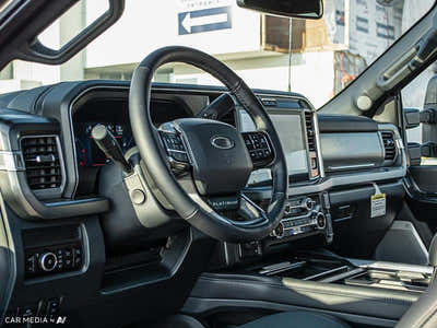 2025 Ford F-450 Super Duty Platinum