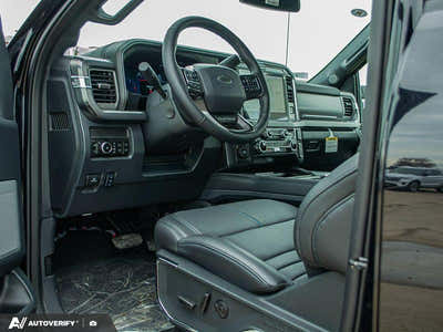 2025 Ford F-450 Super Duty Platinum