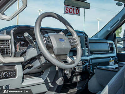 2025 Ford Super Duty F-600 DRW XLT