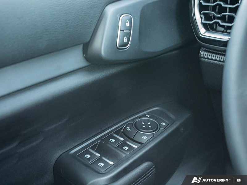 NEW 2025 Ford Ranger XLT - Desert Sand Exterior / EBONY PREMIUM CLOTH Interior - $49,974 - Stock #E51173 - VIN 1FTER4HH0SLE36409 - Photo 17