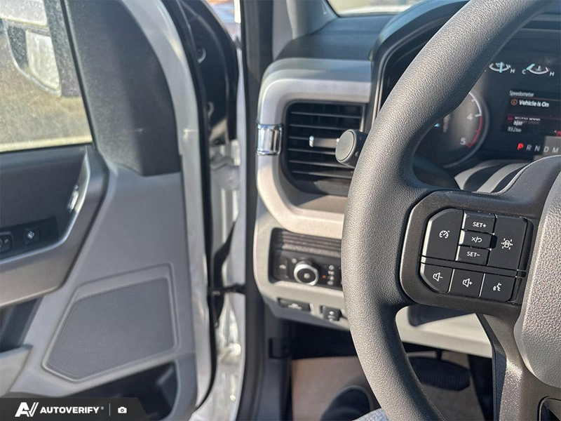 NEW 2025 Ford Super Duty F-600 DRW XLT - Oxford White Exterior / MEDIUM DARK SLATE CLOTH Interior - $114,777 - Stock #D50735 - VIN 1FDFF6LT8SDA15127 - Photo 13