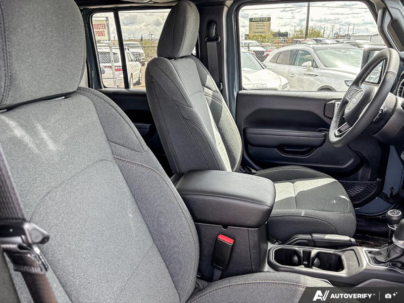 USED 2025 Jeep Wrangler Willys - Gray Exterior - $55,976 - Stock #E51160A - VIN 1C4PJXDN4SW515500 - Photo 22