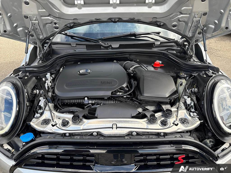 USED 2025 MINI 3 Door Cooper S - Silver Exterior - $39,925 - Stock #E50824A - VIN WMW23GD05S2W37439 - Photo 10