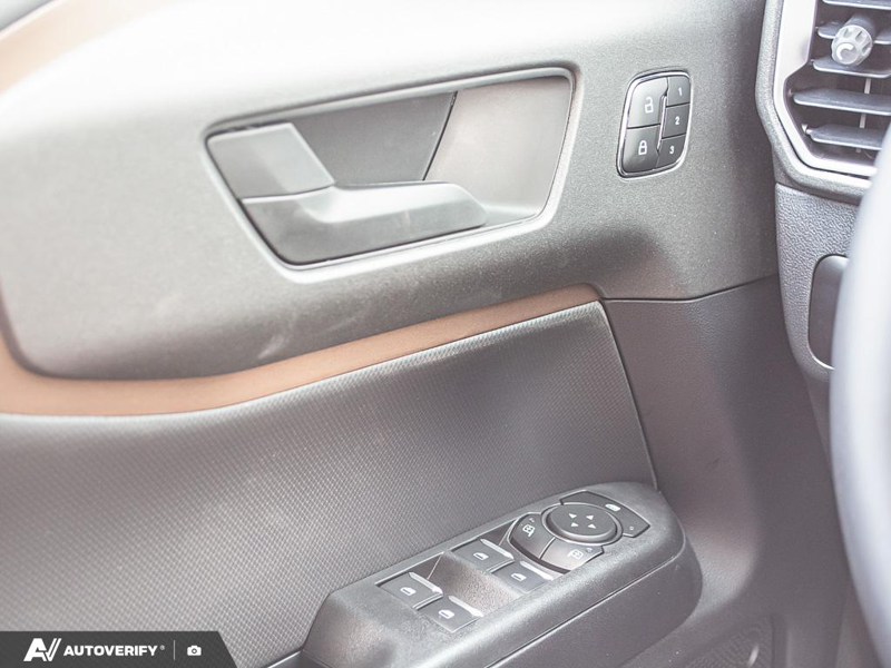 NEW 2026 Ford Bronco Sport Outer Banks - Azure Grey Metallic Tri-coat Exterior / EBONY/ROAST, PREMIUM TRIMMED HTD FRONT BUCKET SEATS Interior - $43,353 - Stock #D60696 - VIN 3FMCR9CN4TRE86844 - Photo 17