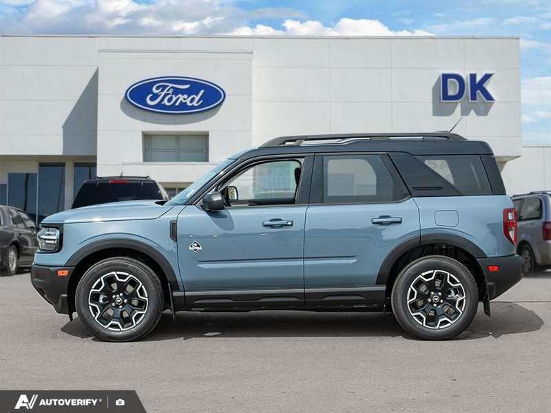 NEW 2026 Ford Bronco Sport Outer Banks - Azure Grey Metallic Tri-coat Exterior / EBONY/ROAST, PREMIUM TRIMMED HTD FRONT BUCKET SEATS Interior - $43,353 - Stock #D60696 - VIN 3FMCR9CN4TRE86844 - Photo 3