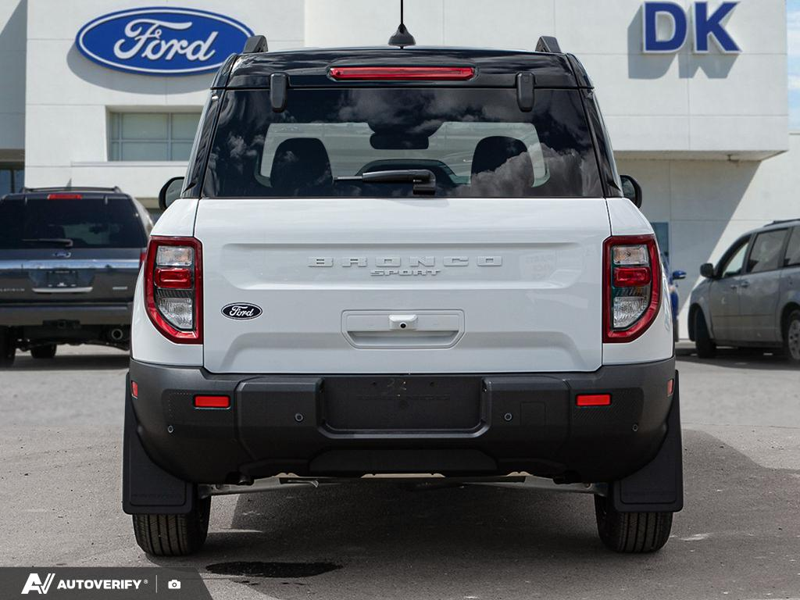 NEW 2026 Ford Bronco Sport Outer Banks - Oxford White Exterior / EBONY ROAST Interior - $40,968 - Stock #D60446 - VIN 3FMCR9CNXTRE40080 - Photo 5