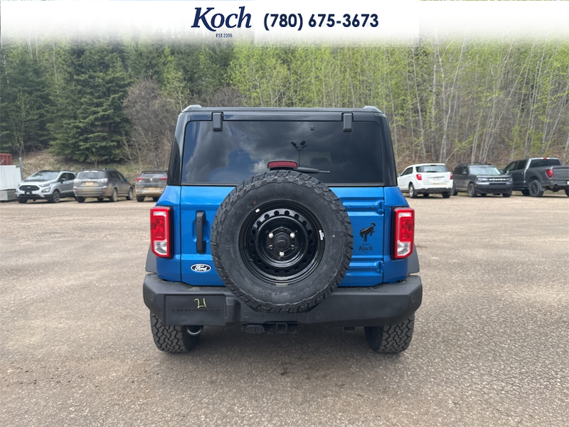 NEW 2026 Ford Bronco Big Bend - Velocity Blue Metallic Exterior / CARMELO PLATINUM LEATHER BUCKET Interior - $65,665 - Stock #A26120 - VIN 1FMDE7BH5TLA61924 - Photo 10