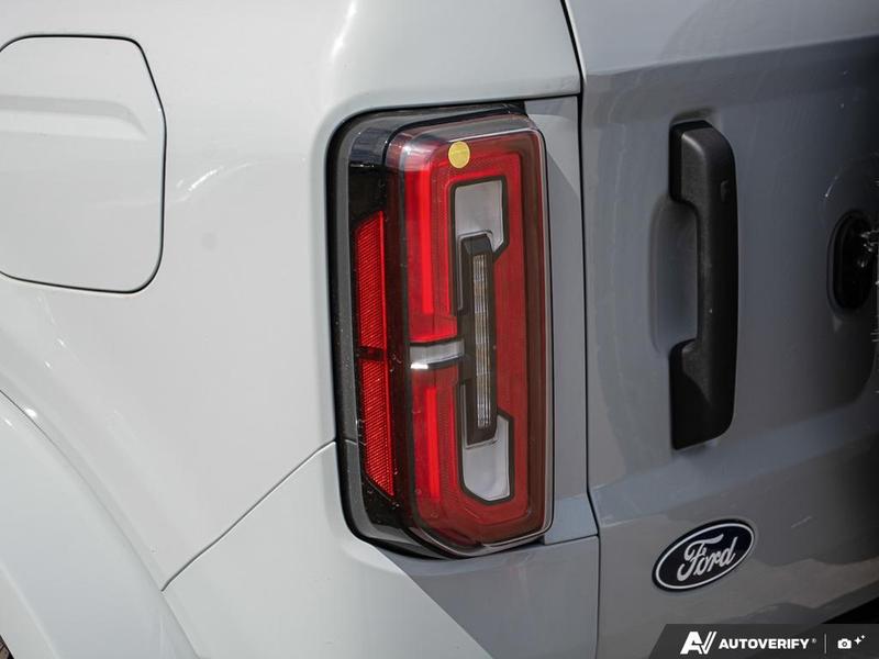 NEW 2026 Ford Bronco Outer Banks - Avalanche Exterior / BLACK ONYX LEATHER TRIM VINYL Interior - $69,839 - Stock #E60576 - VIN 1FMDE8BH1TLA78970 - Photo 12