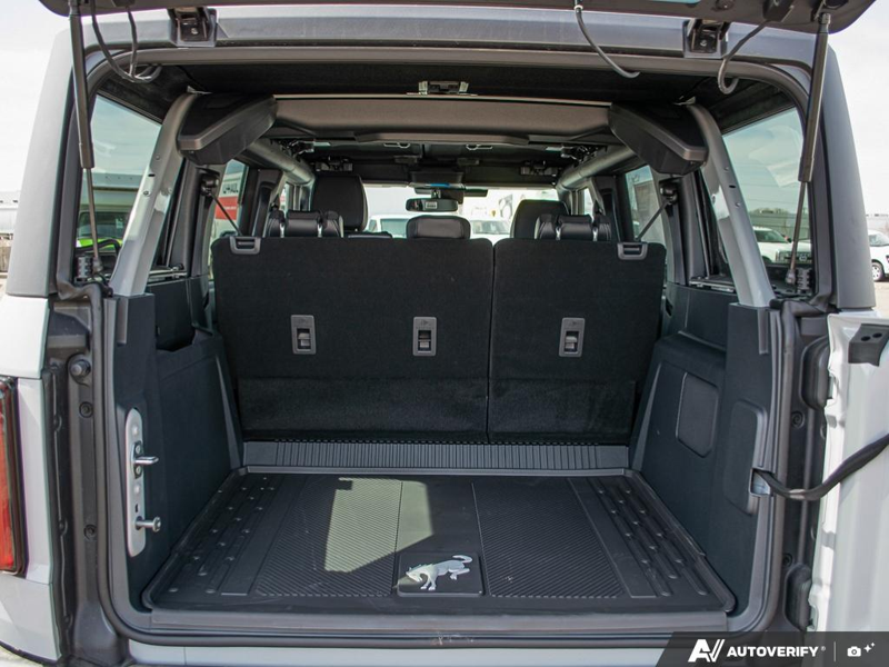 NEW 2026 Ford Bronco Outer Banks - Avalanche Exterior / BLACK ONYX LEATHER TRIM VINYL Interior - $69,839 - Stock #E60576 - VIN 1FMDE8BH1TLA78970 - Photo 11