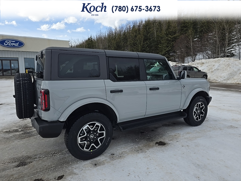 NEW 2026 Ford Bronco Outer Banks - Avalanche Exterior / BLACK ONYX LEATHER TRIM/VINYL Interior - $71,590 - Stock #A26078 - VIN 1FMDE8BH6TLA58407 - Photo 12