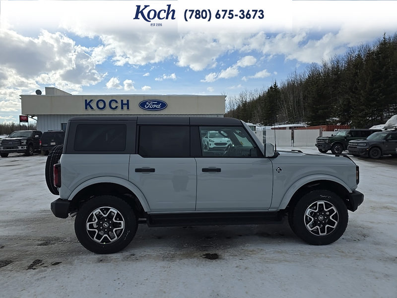 NEW 2026 Ford Bronco Outer Banks - Avalanche Exterior / BLACK ONYX LEATHER TRIM/VINYL Interior - $71,590 - Stock #A26078 - VIN 1FMDE8BH6TLA58407 - Photo 13