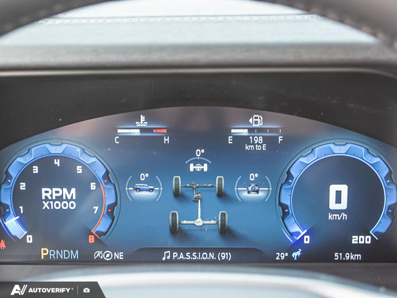 NEW 2026 Ford Bronco Outer Banks - Avalanche Grey Exterior / BLACK ONYX LEATHER TRIM/VINYL Interior - $67,419 - Stock #D60694 - VIN 1FMEE8BPXTLB33704 - Photo 15
