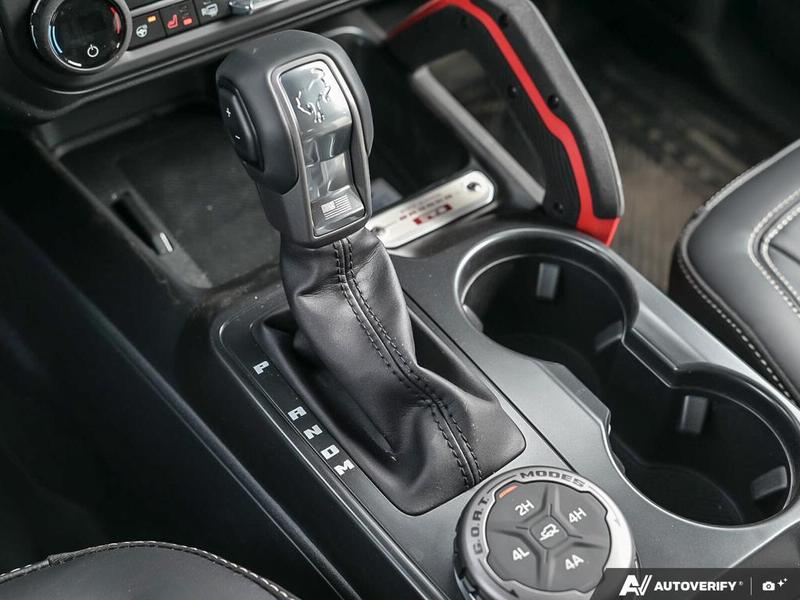 NEW 2026 Ford Bronco Outer Banks 60th Anniversary Edition - Wimbledon White Exterior / BLACK ONYX-LEATHER/VINYL Interior - $84,924 - Stock #E60477 - VIN 1FMEE8BP8TLA54032 - Photo 19
