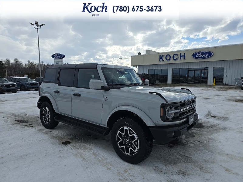 NEW 2026 Ford Bronco Outer Banks - Avalanche Exterior / BLACK ONYX LEATHER TRIM/VINYL Interior - $71,590 - Stock #A26078 - VIN 1FMDE8BH6TLA58407 - Photo 1