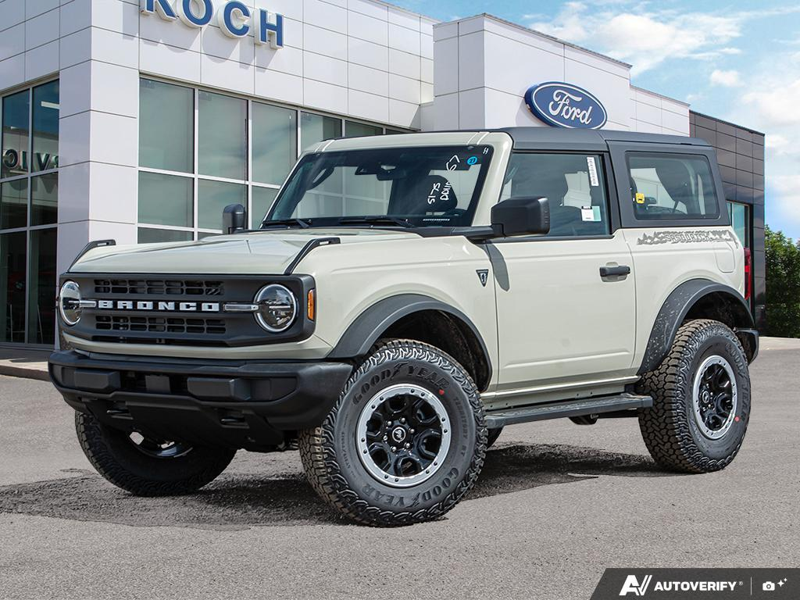 NEW 2026 Ford Bronco Base Sasquatch Manual - Desert Sand Exterior / BLACK CLOTH GREY Interior - $62,708 - Stock #E60575 - VIN 1FMDE6AH0TLA75175 - Photo 1
