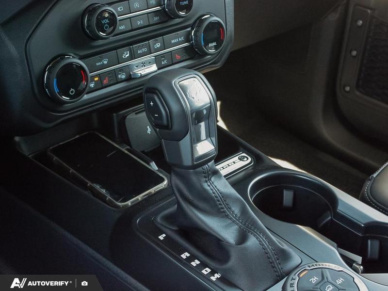 NEW 2026 Ford Bronco Outer Banks - Shadow Black Exterior / BLACK ONYX LEATHER TRIM/VINYL Interior - $73,173 - Stock #D60437 - VIN 1FMEE8BP5TLA75629 - Photo 21